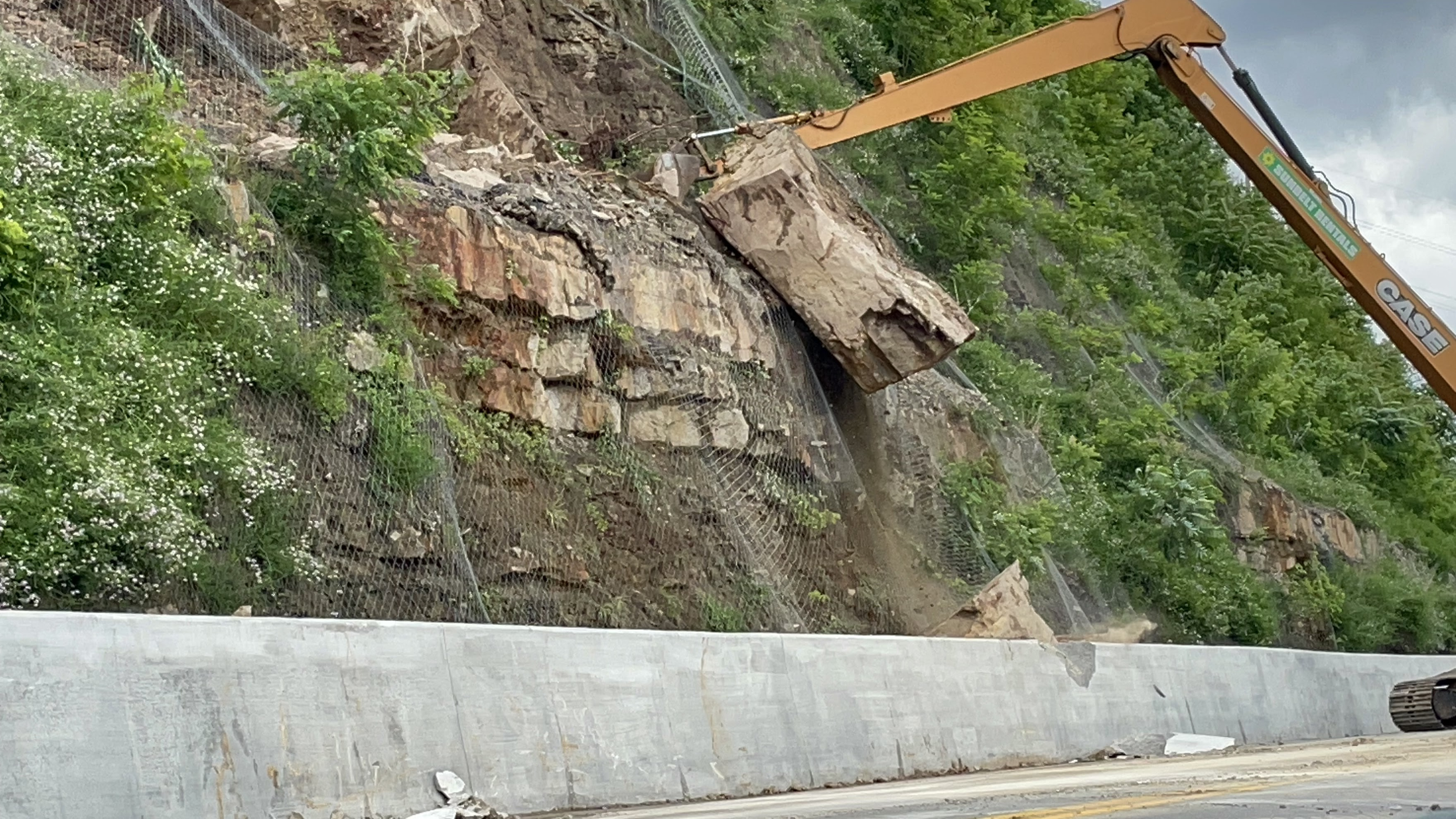 WVDOH crews respond with emergency services in North Central West Virginia and beyond following